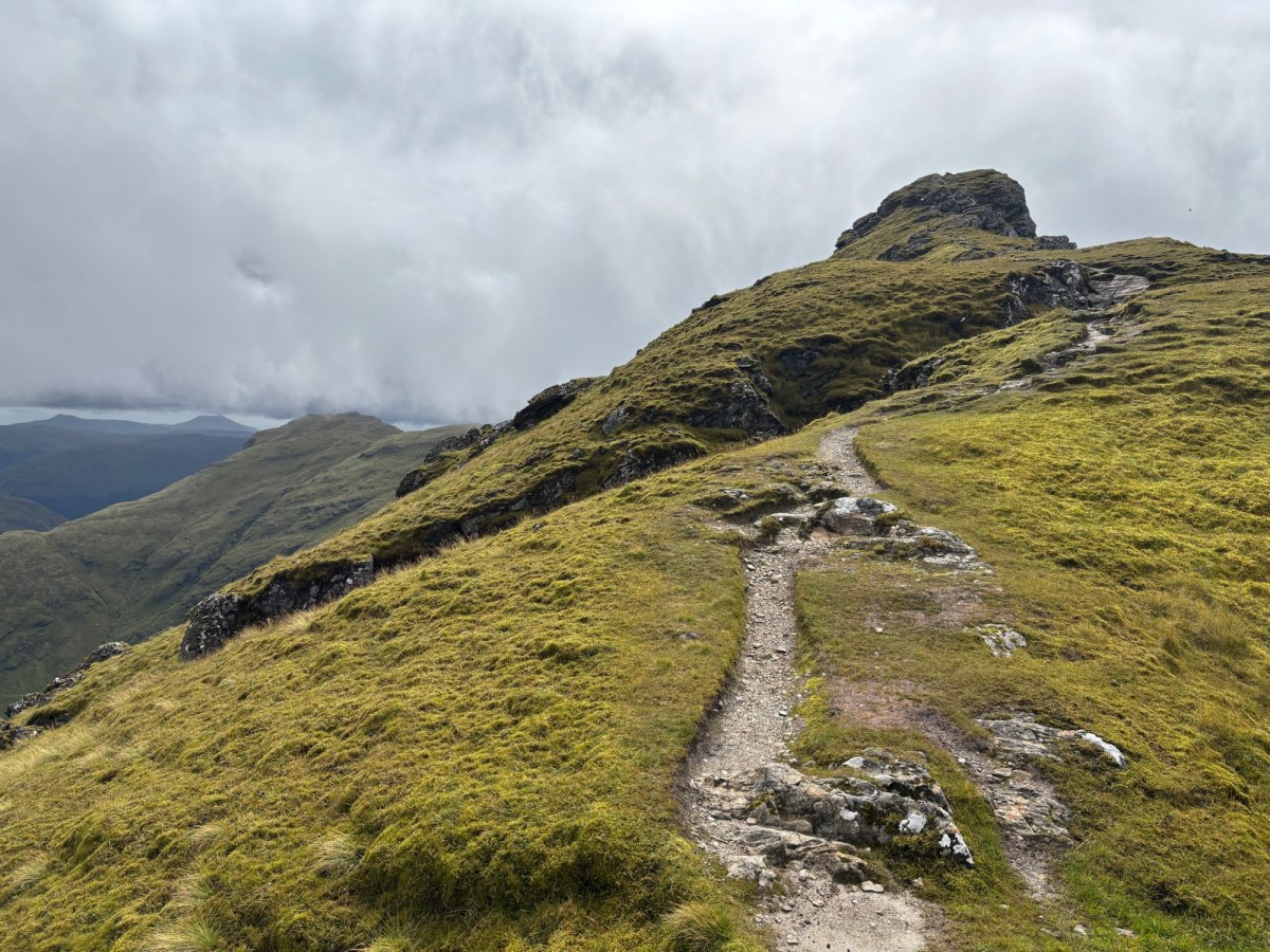 Une levée de fonds, du repos et un bain de boue à Twistin Hill – Fundrainsing, Rest and a Twistin Hill Mudbath